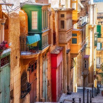 Travel Guide to Valletta